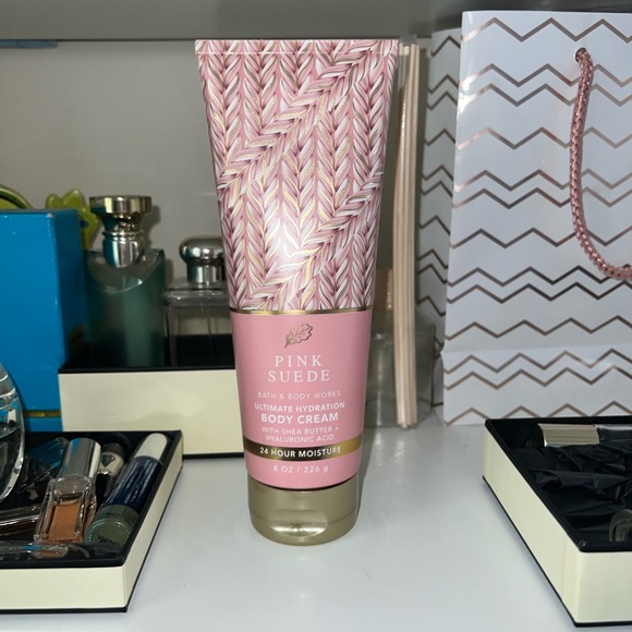 Bath & Body Works Bundle!! - Picture 5 of 14